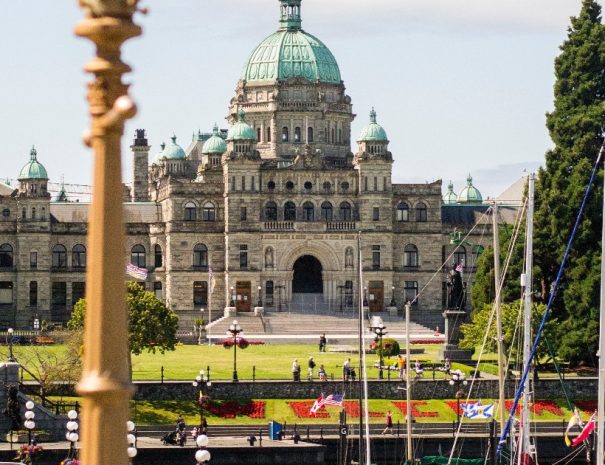 Victoria and Butchart Gardens tour from Vancouver