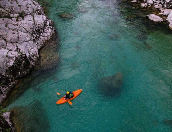 Emerald Cove Kayak Tour