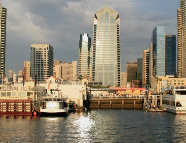 San Diego Harbor Dinner Cruise