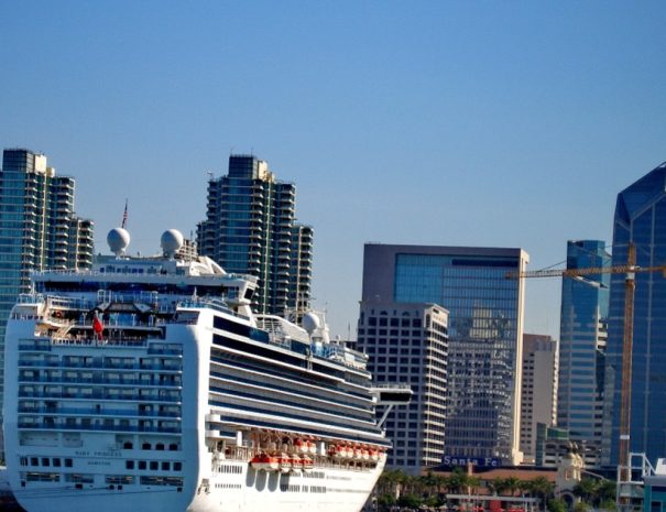 San Diego Harbor Dinner Cruise