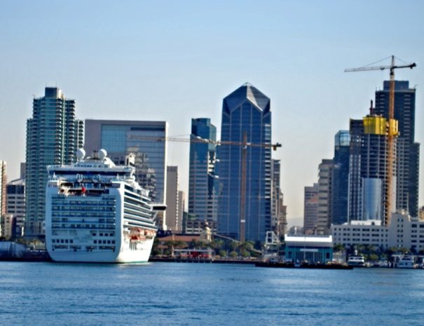 San Diego Harbor Dinner Cruise