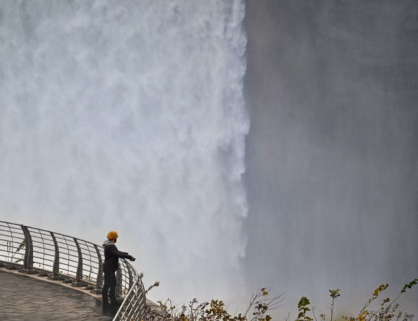 Niagara Falls Canadian Side Tour