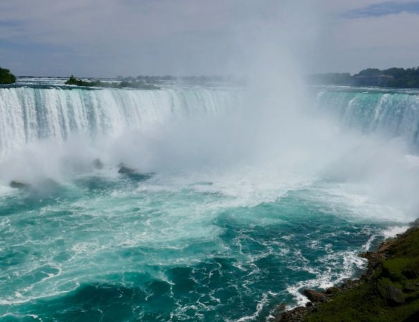 Niagara Falls Canadian Side Tour