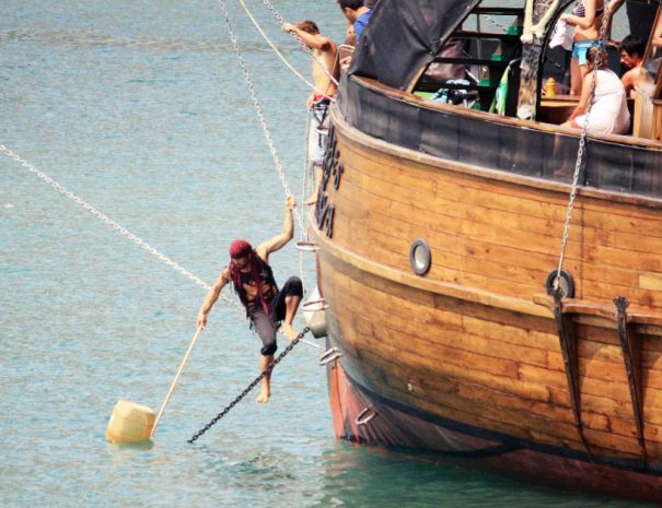 Alanya Pirate Boat tour