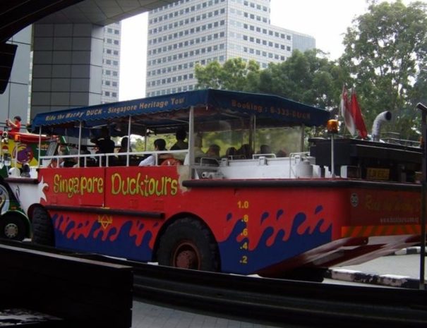 Singapore Duck tour